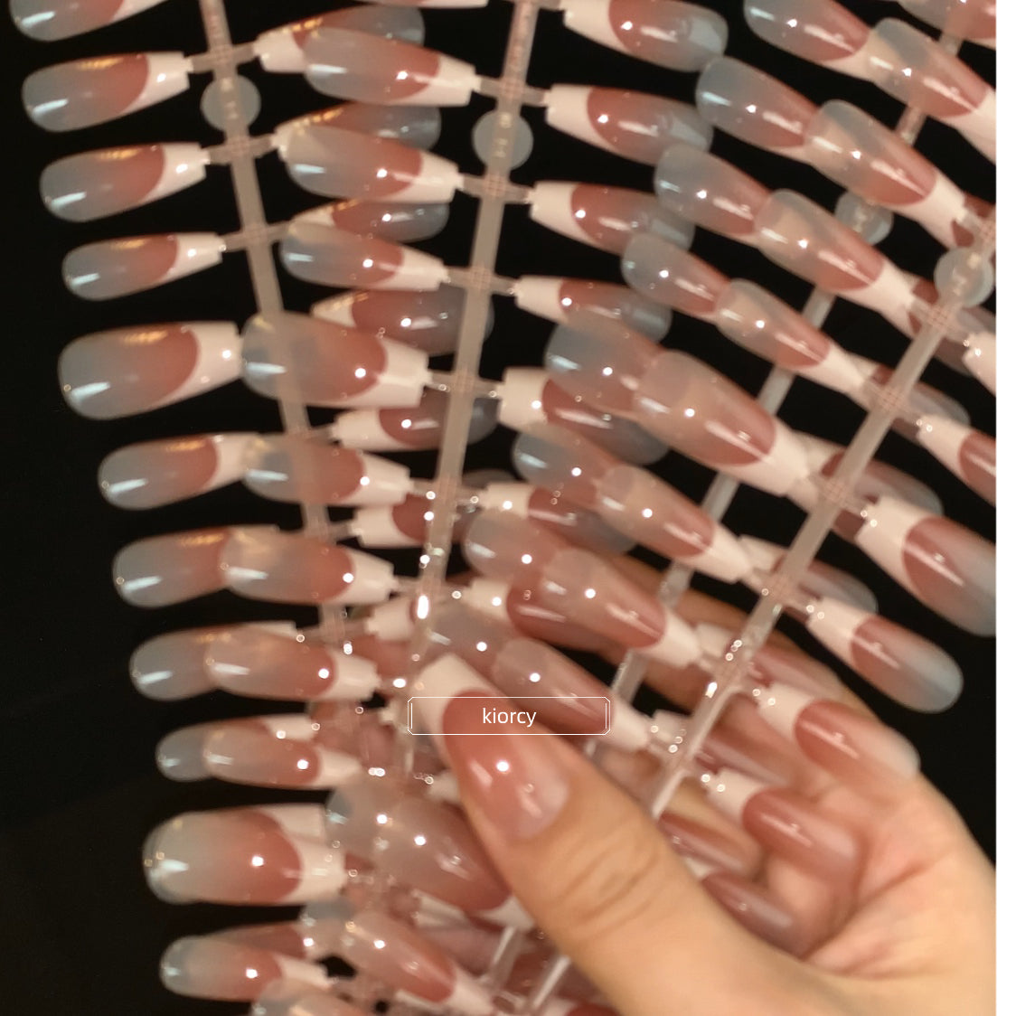 French tip press-on nails