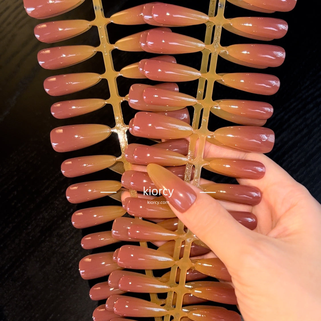 New Autumn/Winter Gradient Nail Tips Almond Nails