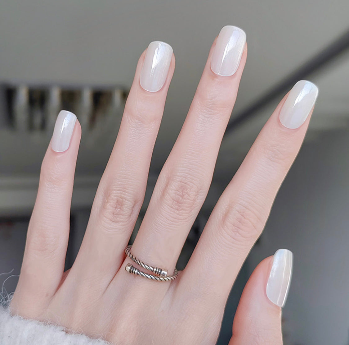 White Pearl Shimmer Semicured Gel Nail Sticker Kit/NG122